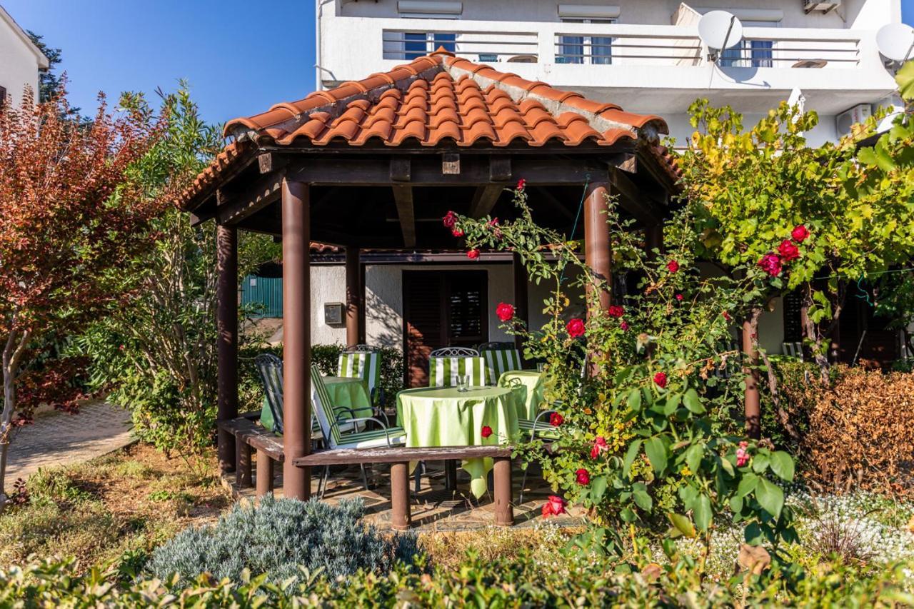 Apartmani Velnic 2 Baška Esterno foto