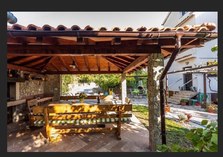 Apartmani Velnic 2 Baška Esterno foto